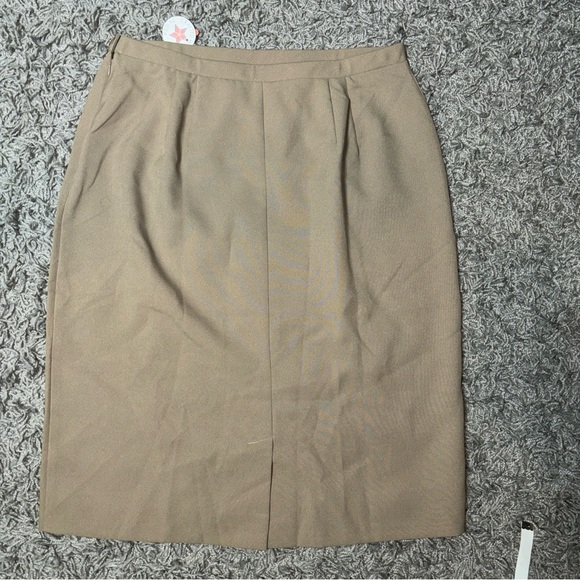 Womens Vintage Bedford Fair Plus Size Straight Skirt Tan Knee Length Size 18 - Picture 6 of 10